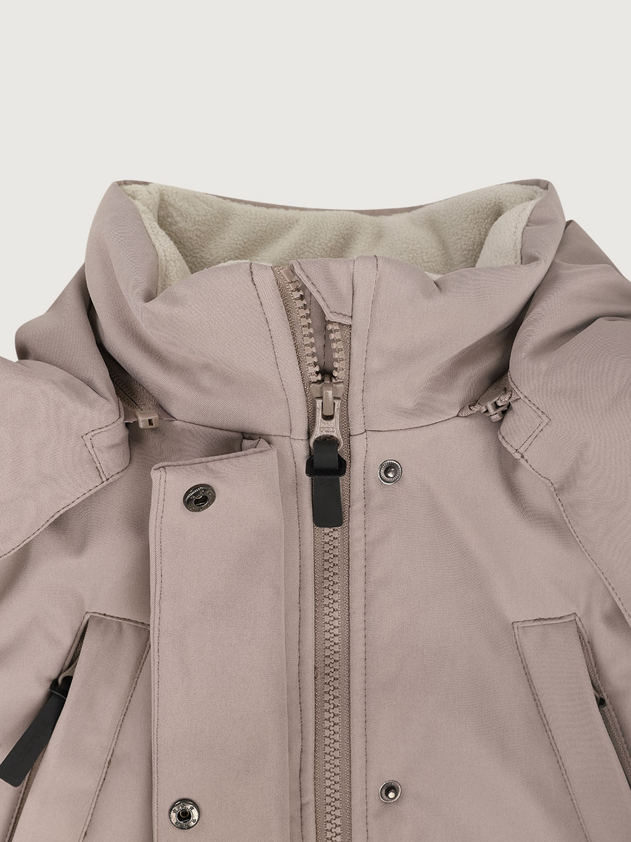 картинка Парка для девочки NIKASTYLE 5з8025 Какао от магазина детских товаров ALiSa