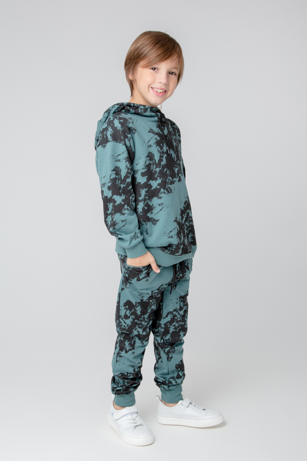 картинка Брюки для мальчика Crockid КР 400523 темный малахит, текстурные полосы к370 от магазина детских товаров ALiSa