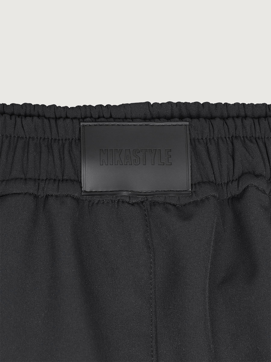 картинка Брюки Софтшел NIKASTYLE 2л19125 Черный от магазина детских товаров ALiSa