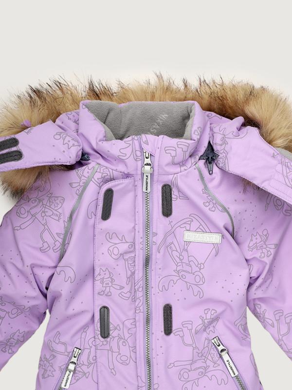 картинка Комбинезон для девочки NIKASTYLE 8з0625 Лаванда Инжир от магазина детских товаров ALiSa