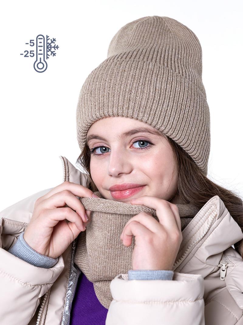 картинка Комплект для девочки NIKASTYLE Шапка снуд 12з12023 капучино от магазина детских товаров ALiSa