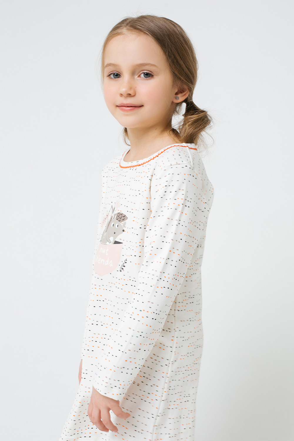 картинка Сорочка для девочки Crockid К 1157 цветные штрихи на белой лилии от магазина детских товаров ALiSa