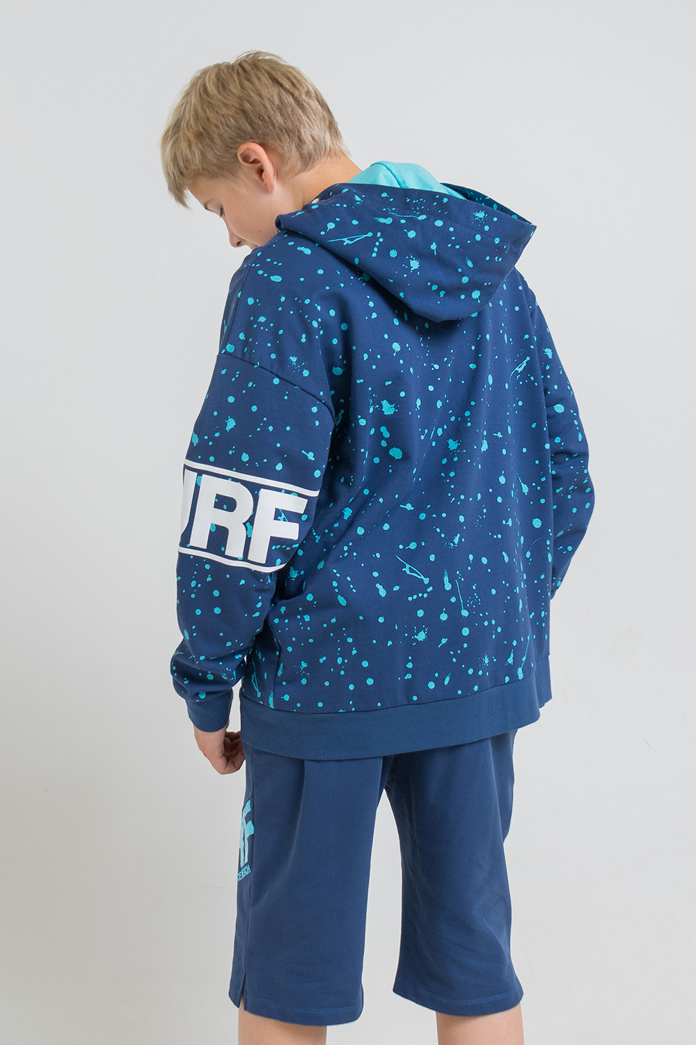 картинка Куртка для мальчика КБ 301350 темно-синий, пятна краски к46 от магазина детских товаров ALiSa